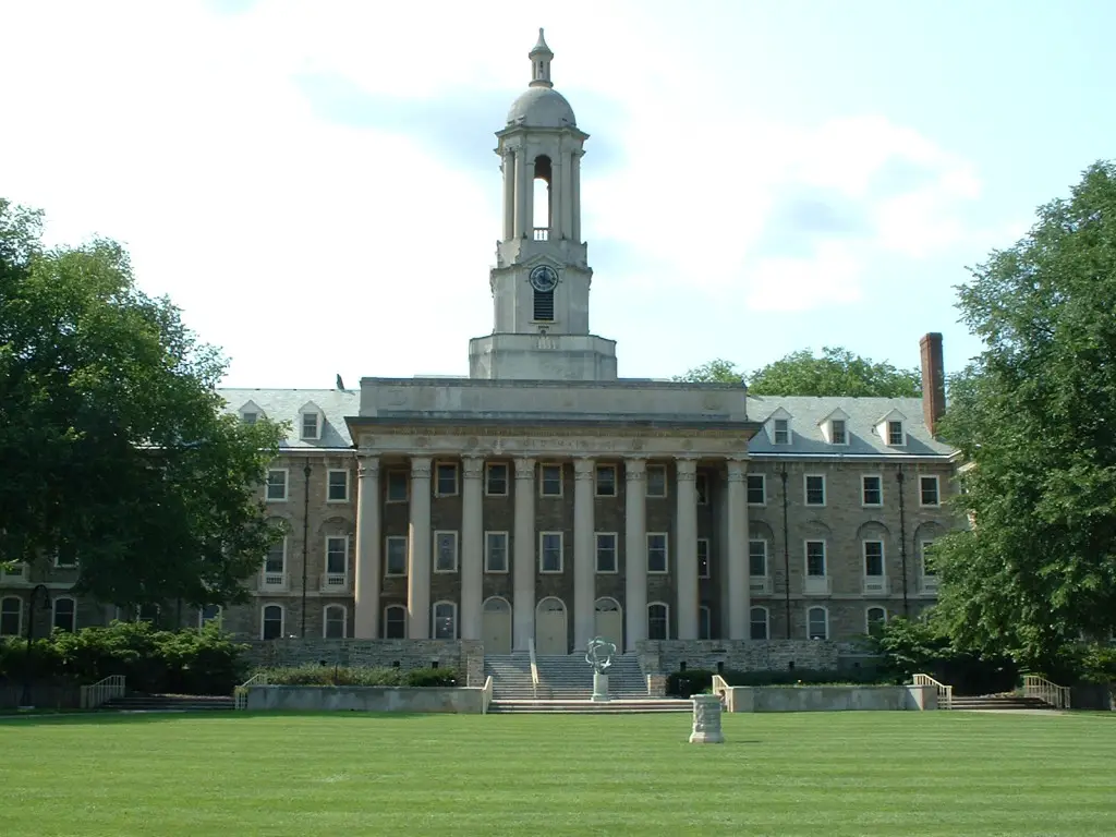 Penn_state_old_main_summer