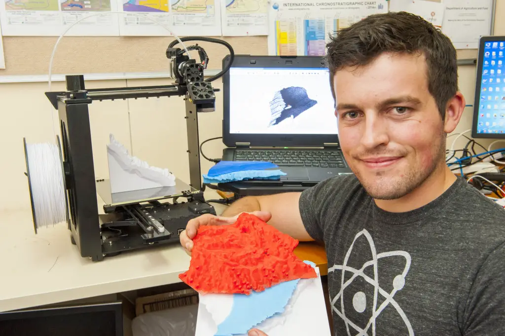 Nick Wright with 3D modelling of soil profile with 3D plastic printer. Credit: Department of Agriculture and Food, Western Australia