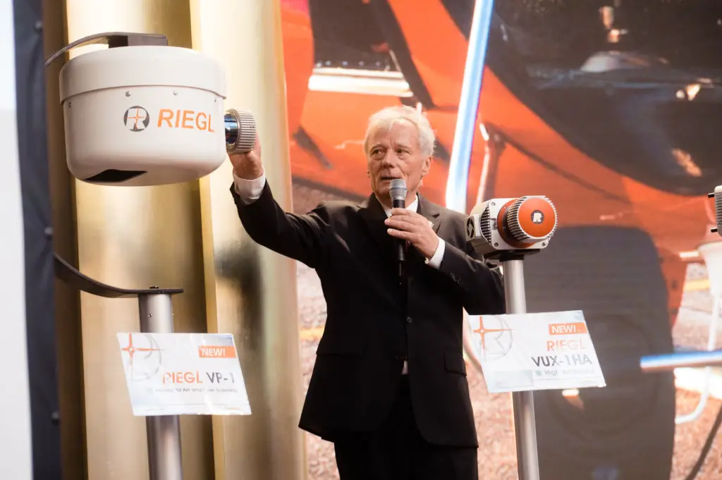 Dr. Johannes Riegl proudly presented the new products (here the RIEGL VP-1 Helipod) launched at RIEGL LIDAR 2015 