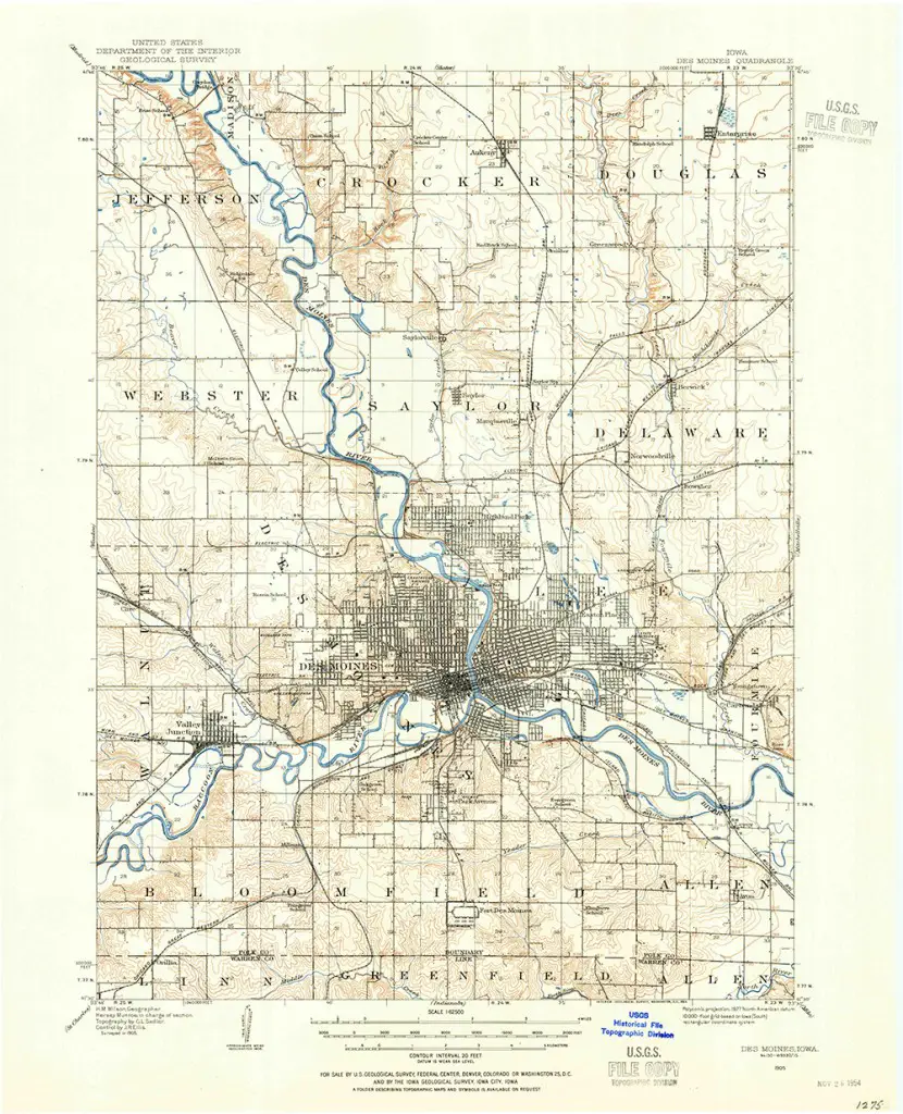 Scan of the 1905 legacy topographic map quadrangle of the greater Des Moines area from the USGS Historic Topographic Map Collection.