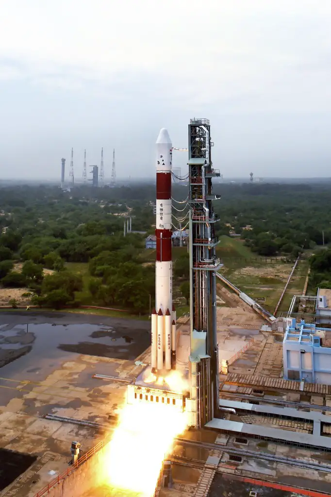 Panoromic View of PSLV-C35 at First Launch Pad - Take-off View